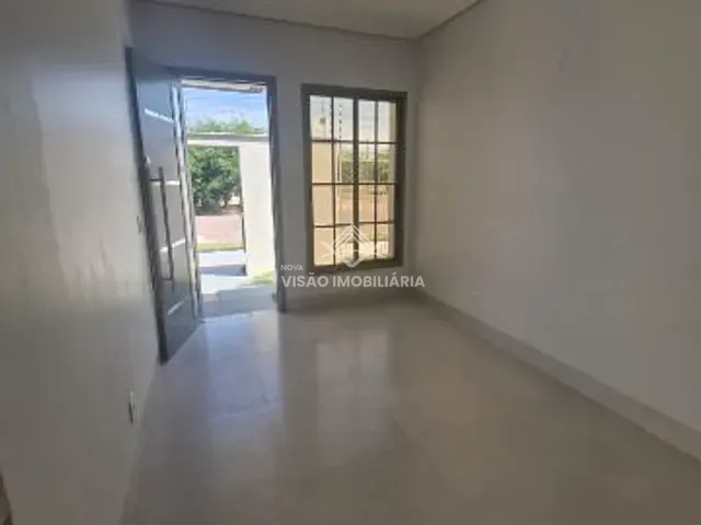 Casa 3 quartos e 2 banheiros, à venda ou para alugar, no bairro Jardim Curitiba em Sinop