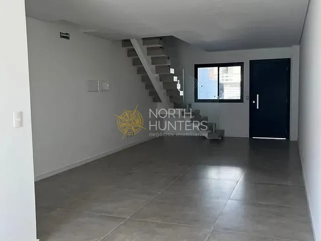 Casa com 125m² 2 quartos e 3 banheiros, à venda, no bairro Boa Vista em Joinville