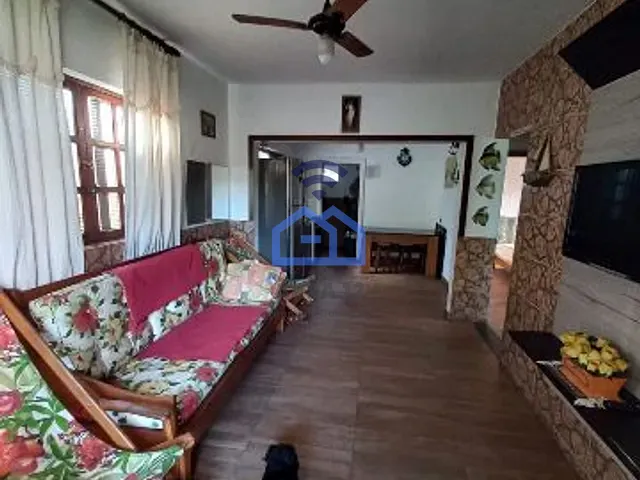 Casa com 429m² 2 quartos e 2 banheiros, à venda, no bairro Martim de Sá em Caraguatatuba
