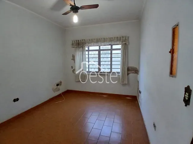 Casa com 250m² 2 quartos e 1 banheiro, para alugar, no bairro Centro em Santa Bárbara D'Oeste
