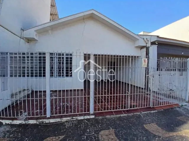 Casa com 250m² 2 quartos e 1 banheiro, para alugar, no bairro Centro em Santa Bárbara D'Oeste