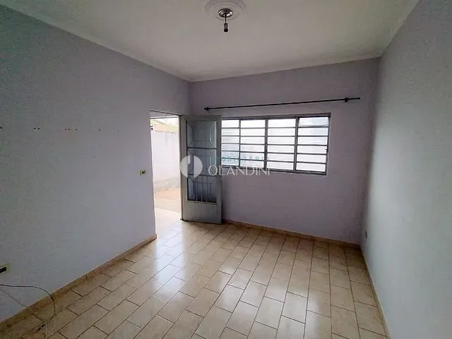 Casa com 150m² 2 quartos e 1 banheiro, à venda, no bairro Parque Das Paineiras em Artur Nogueira