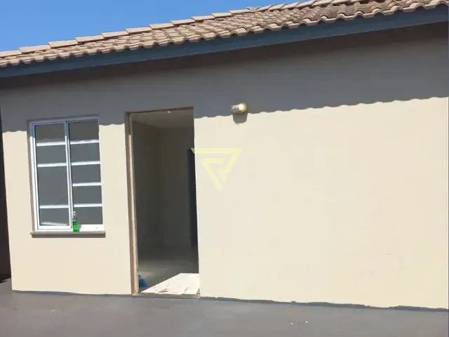 Casa 2 quartos e 1 banheiro, à venda, no bairro Jardim Cristo Redentor em Ribeirão Preto