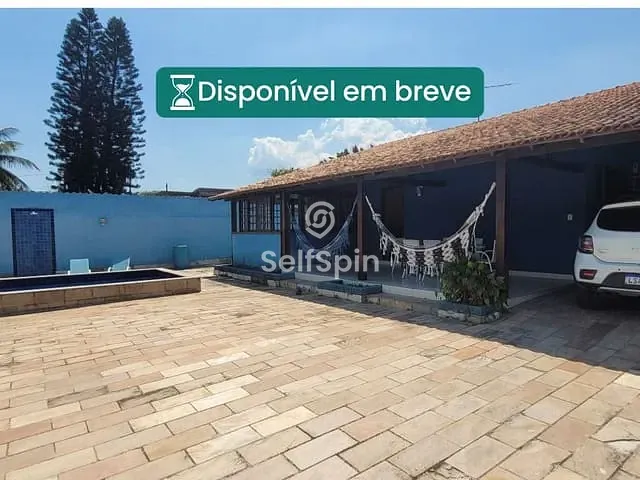 Casa com 500m² 3 quartos e 3 banheiros, para alugar, no bairro Itaipu em Niterói