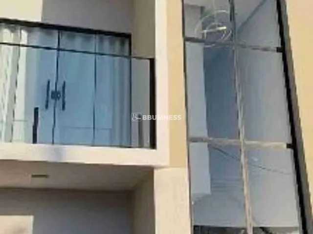 Casa 3 quartos e 2 banheiros, à venda, no bairro São Francisco em São Francisco de Itabapoana