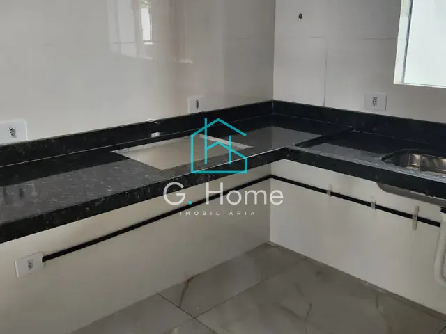 Casa com 180m² 3 quartos e 2 banheiros, à venda, no bairro Columbia em Londrina