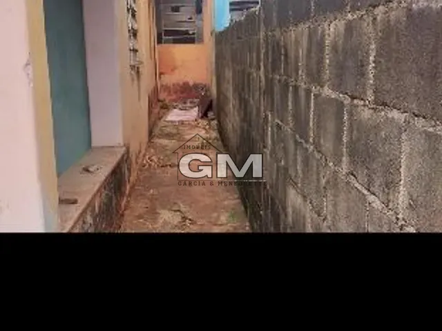 Casa 2 quartos e 1 banheiro, à venda, no bairro centro em Jardinópolis