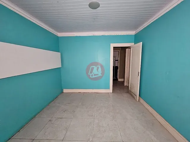 Casa com 300m² 4 quartos e 4 banheiros, para alugar, no bairro Rio Branco em Porto Alegre