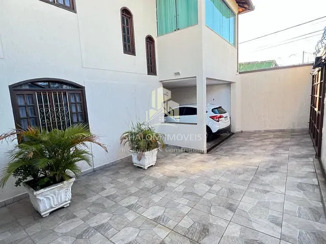 Casa com 200m² 3 quartos e 1 banheiro, à venda, no bairro Conjunto Habitacional Nova Pampulha em Contagem