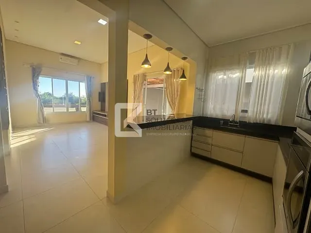 Casa com 300m² 4 quartos e 4 banheiros, à venda, no bairro Jardim Residencial Dona Lucilla em Indaiatuba