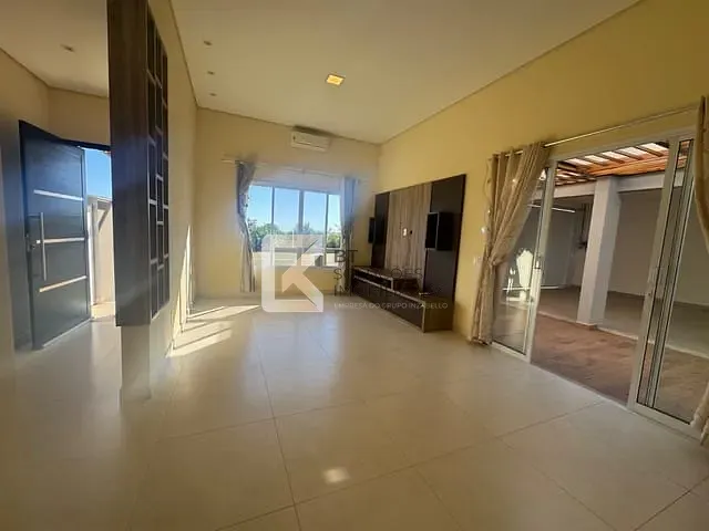 Casa com 300m² 4 quartos e 4 banheiros, à venda, no bairro Jardim Residencial Dona Lucilla em Indaiatuba