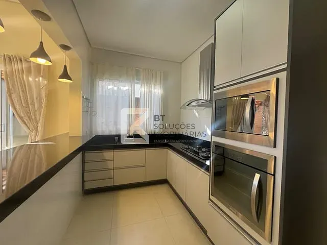 Casa com 300m² 4 quartos e 4 banheiros, à venda, no bairro Jardim Residencial Dona Lucilla em Indaiatuba