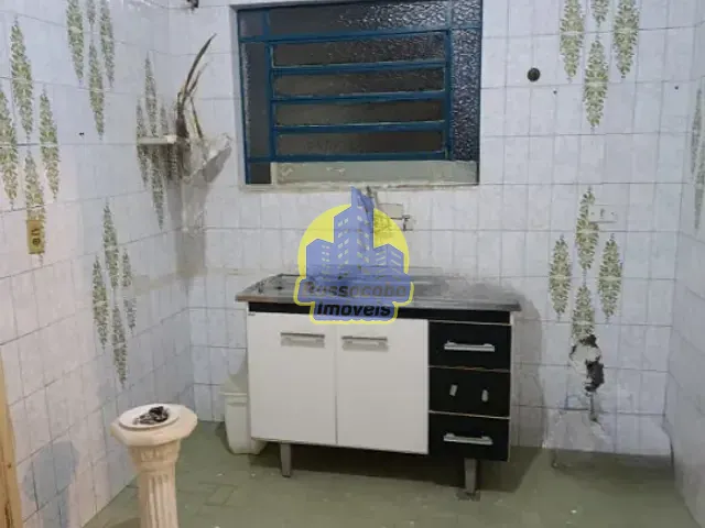 Casa com 200m² 2 quartos e 1 banheiro, à venda, no bairro Bussocaba em Osasco