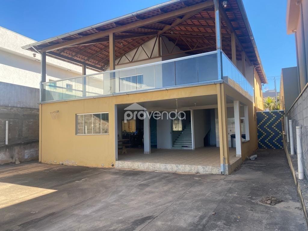 Casa, 2 quartos, 420 m² - Foto 2