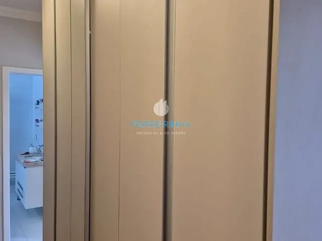 Casa com 250m² 4 quartos e 5 banheiros, à venda, no bairro Urbanova em São José dos Campos