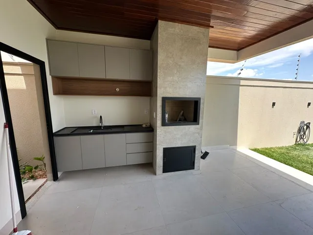 Casa com 354m² 3 quartos e 1 banheiro, à venda, no bairro Residencial Riviera Suíça em Sinop
