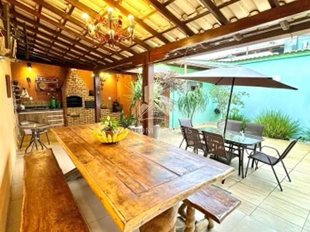 Casa com 375m² 3 quartos e 3 banheiros, à venda, no bairro Parque Xangri-Lá em Contagem