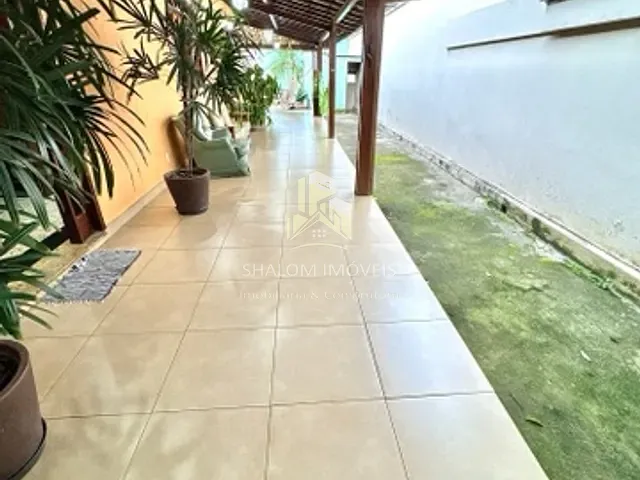 Casa com 375m² 3 quartos e 3 banheiros, à venda, no bairro Parque Xangri-Lá em Contagem