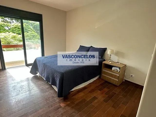 Casa com 700m² 4 quartos e 6 banheiros, à venda, no bairro Jardim das Colinas em São José dos Campos