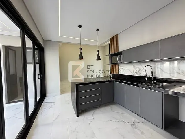 Casa com 300m² 3 quartos e 4 banheiros, à venda, no bairro Itaici em Indaiatuba