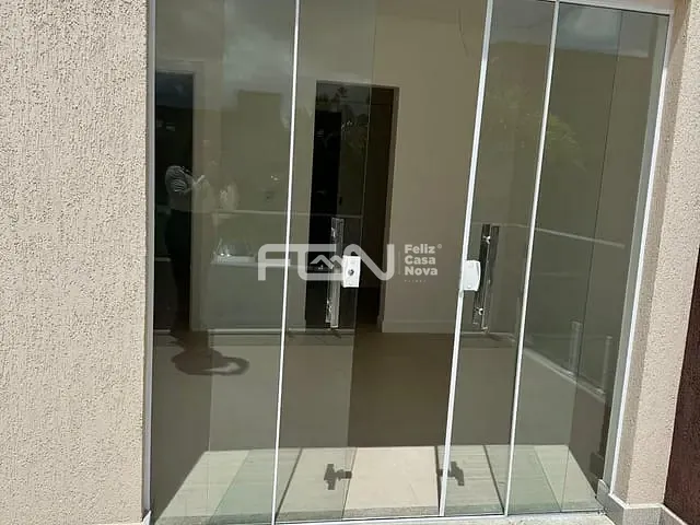 Casa 3 quartos e 2 banheiros, à venda, no bairro Jardim Limoeiro em Camaçari