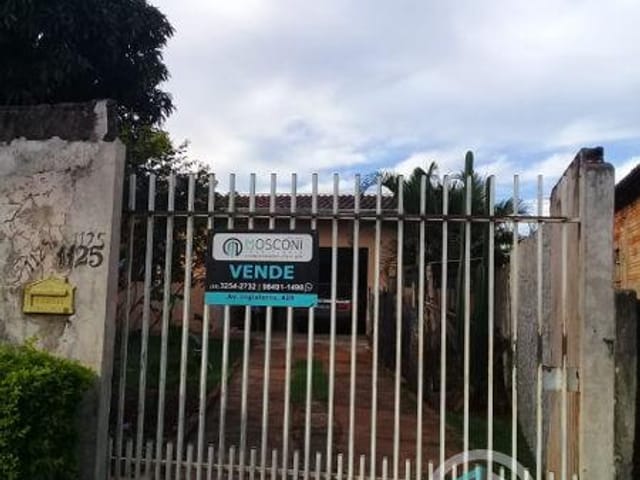 Casa com 300m² 4 quartos e 3 banheiros, à venda, no bairro Parque Residencial Ana Rosa em Cambé