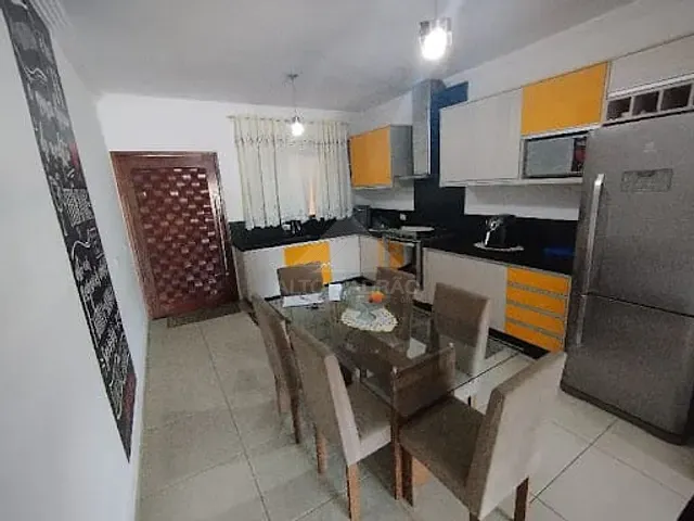 Casa com 125m² 2 quartos e 3 banheiros, à venda, no bairro Jardim Zaira em Mauá