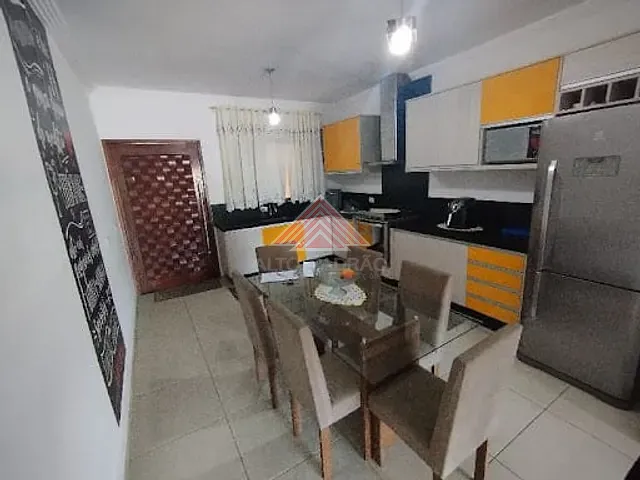 Casa com 125m² 2 quartos e 3 banheiros, à venda, no bairro Jardim Zaira em Mauá