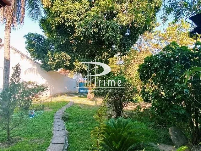 Casa com 720m² 5 quartos e 7 banheiros, à venda ou para alugar, no bairro Itaipu em Niterói