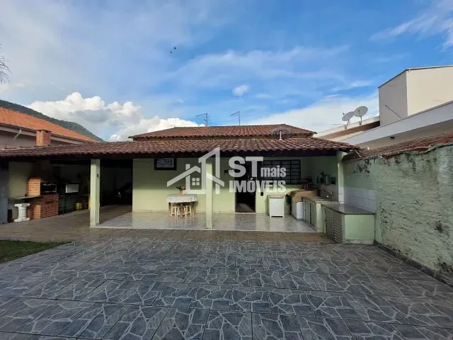 Casa com 275m² 2 quartos e 1 banheiro, à venda, no bairro Jardim Bela Vista em Andradas