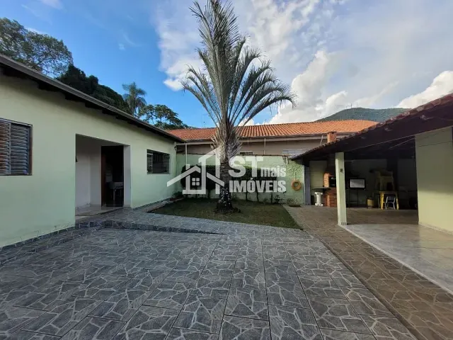 Casa com 275m² 2 quartos e 1 banheiro, à venda, no bairro Jardim Bela Vista em Andradas