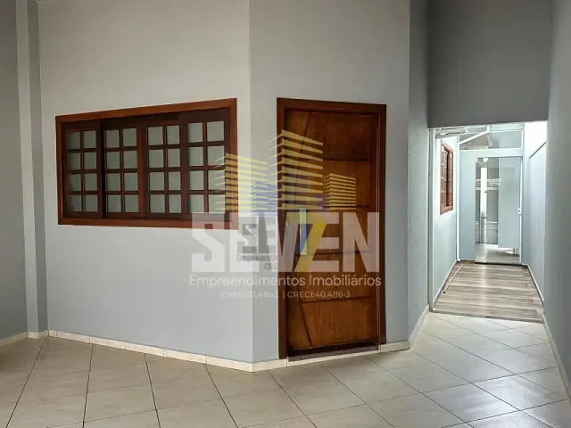 Casa com 200m² 3 quartos e 2 banheiros, à venda, no bairro Vila Carvalho em Bauru
