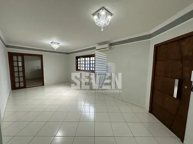 Casa com 200m² 3 quartos e 3 banheiros, à venda, no bairro Vila Carvalho em Bauru