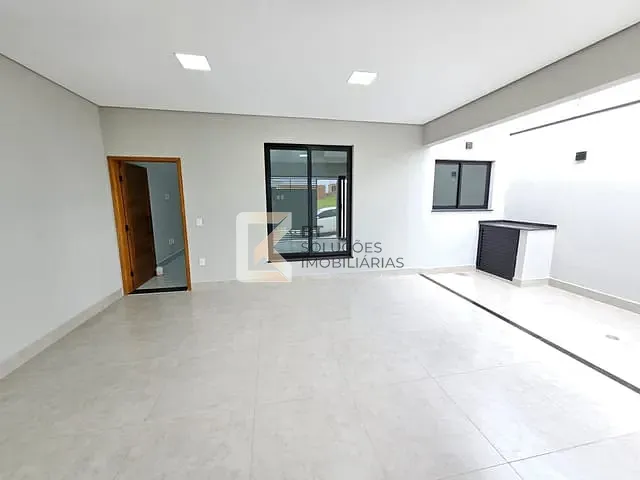 Casa com 150m² 3 quartos e 2 banheiros, à venda, no bairro Jardim Bom Sucesso em Indaiatuba