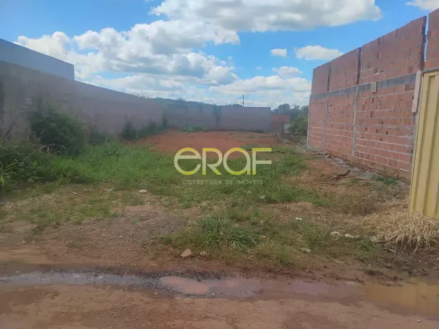 Terreno com 300m², à venda, no bairro Setor Bela Vista em Formosa