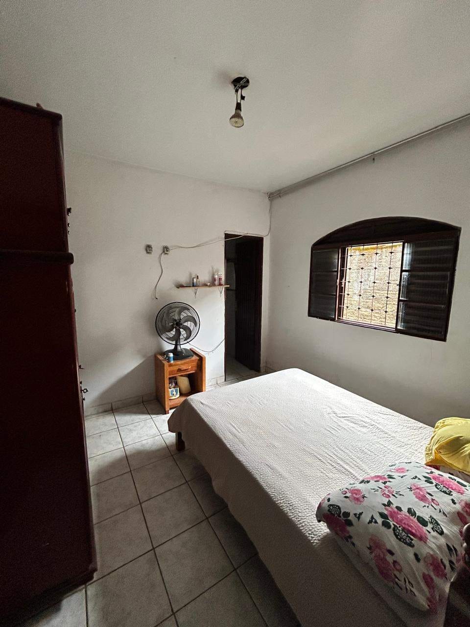 Casa, 3 quartos, 228 m² - Foto 2