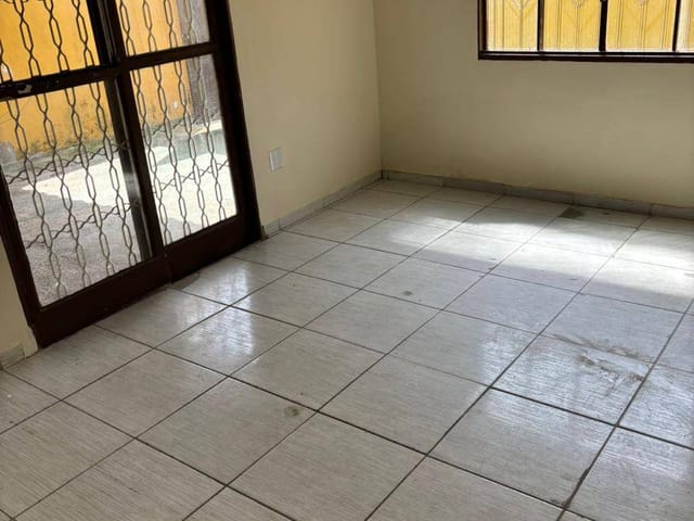 Casa com 180m² 2 quartos e 1 banheiro, à venda, no bairro Conjunto Habitacional Parque Itajaí em Campinas