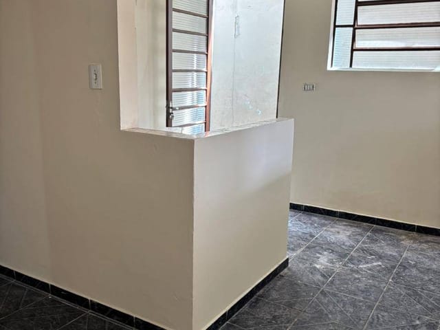 Casa com 180m² 2 quartos e 1 banheiro, à venda, no bairro Conjunto Habitacional Parque Itajaí em Campinas