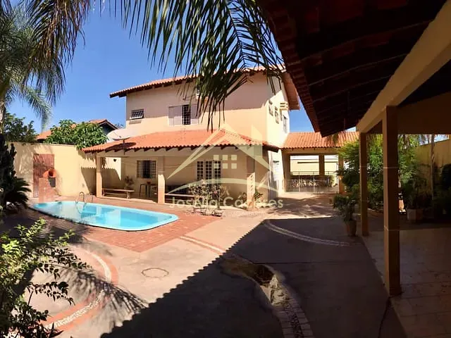 Casa com 407m² 3 quartos e 5 banheiros, à venda, no bairro Cidade Alta em Cuiabá