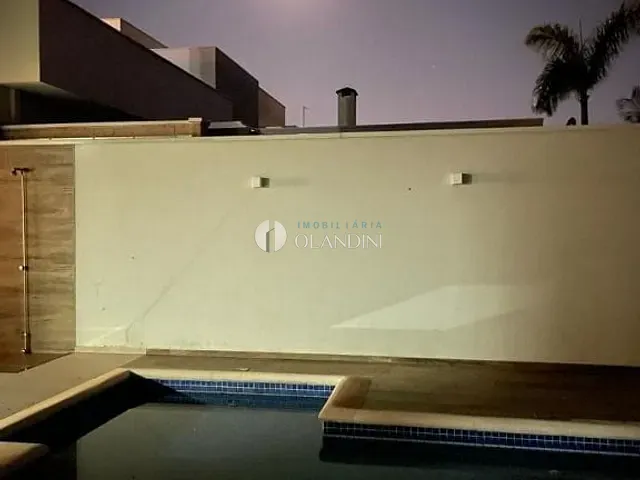 Casa com 387m² 4 quartos e 1 banheiro, à venda, no bairro Residencial Manhattan em Artur Nogueira