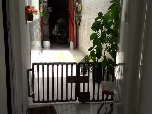 Casa 3 quartos e 2 banheiros, à venda, no bairro Conjunto Residencial Araretama em Pindamonhangaba