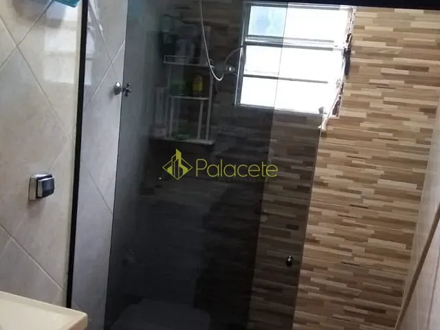 Casa 3 quartos e 2 banheiros, à venda, no bairro Conjunto Residencial Araretama em Pindamonhangaba