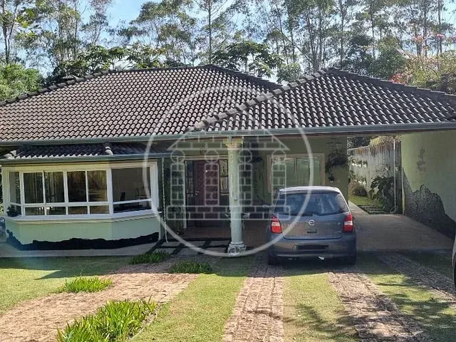 Casa com 820m² 3 quartos e 5 banheiros, à venda, no bairro Fazenda da Ilha em Embu-Guaçu