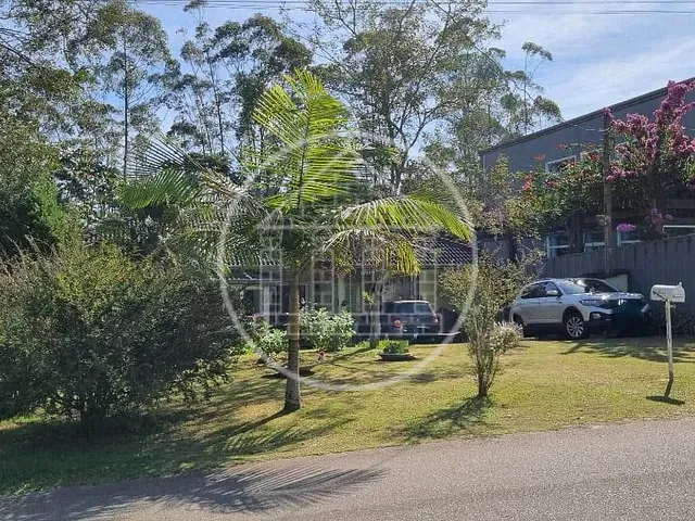 Casa com 820m² 3 quartos e 5 banheiros, à venda, no bairro Fazenda da Ilha em Embu-Guaçu