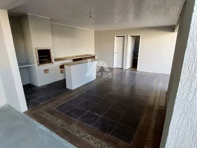 Casa com 630m² 3 quartos e 3 banheiros, à venda ou para alugar, no bairro Jardim Carvalho em Ponta Grossa