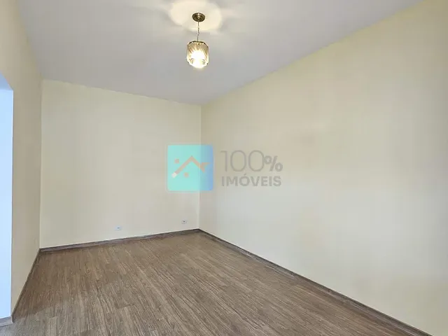 Casa com 200m² 2 quartos e 1 banheiro, à venda, no bairro Jardim Topazio em São José dos Campos