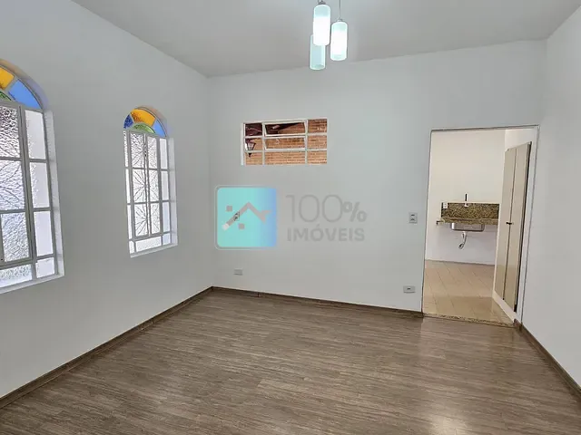 Casa com 200m² 2 quartos e 1 banheiro, à venda, no bairro Jardim Topazio em São José dos Campos