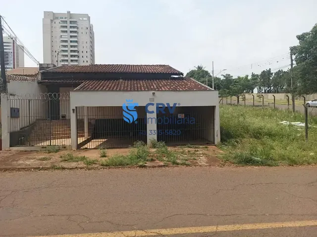 Casa com 250m² 4 quartos e 2 banheiros, à venda, no bairro Jardim Higienópolis em Londrina
