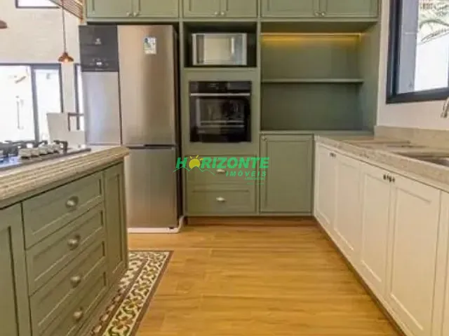 Casa com 633m² 4 quartos e 4 banheiros, à venda, no bairro Condomínio Residencial Monte Carlo em São José dos Campos
