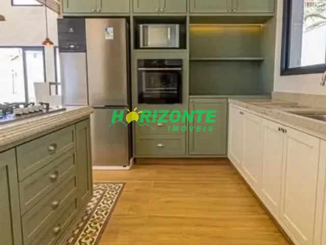 Casa com 633m² 4 quartos e 4 banheiros, à venda, no bairro Condomínio Residencial Monte Carlo em São José dos Campos